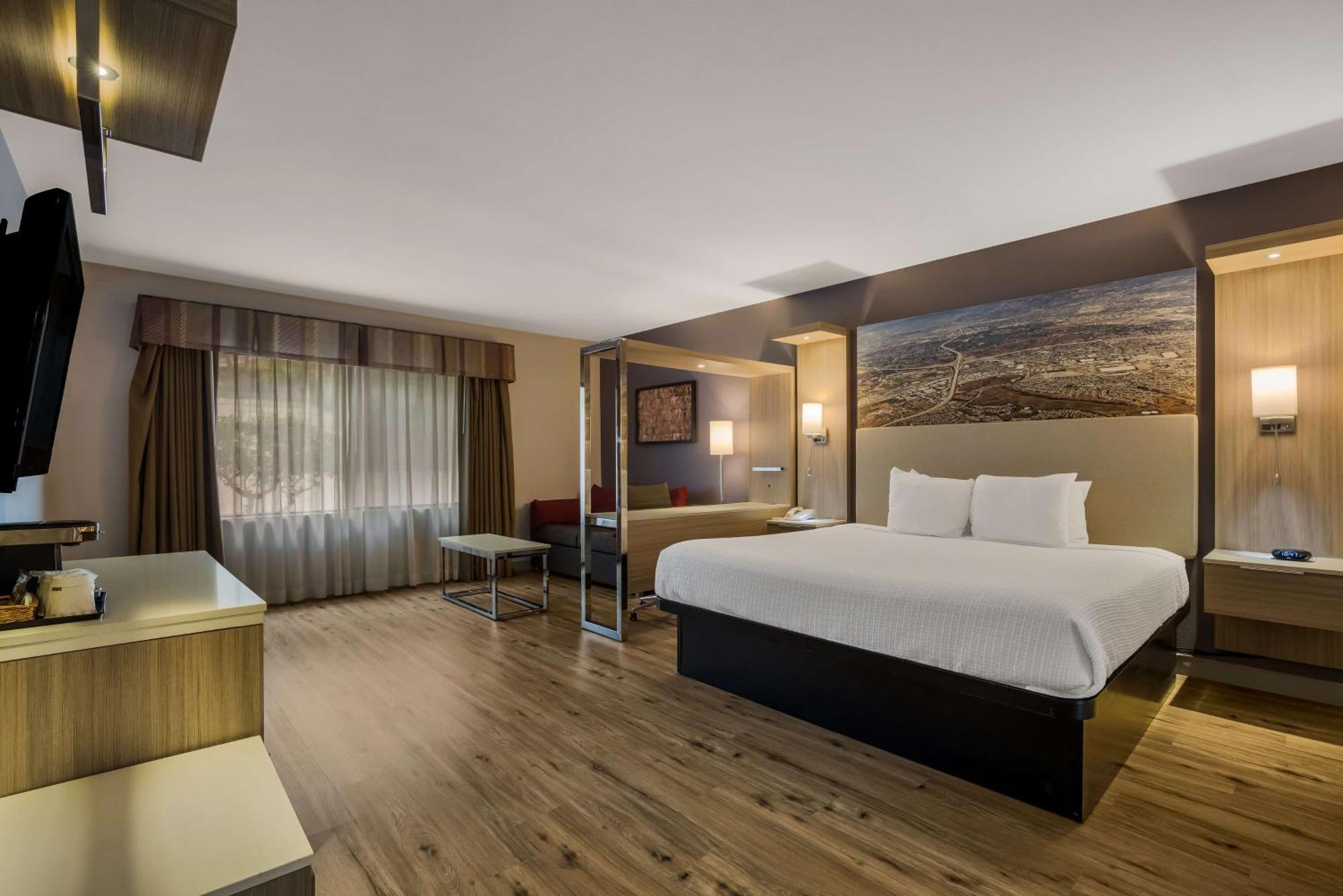 Best Western Diamond Bar Hotel & Suites Extérieur photo