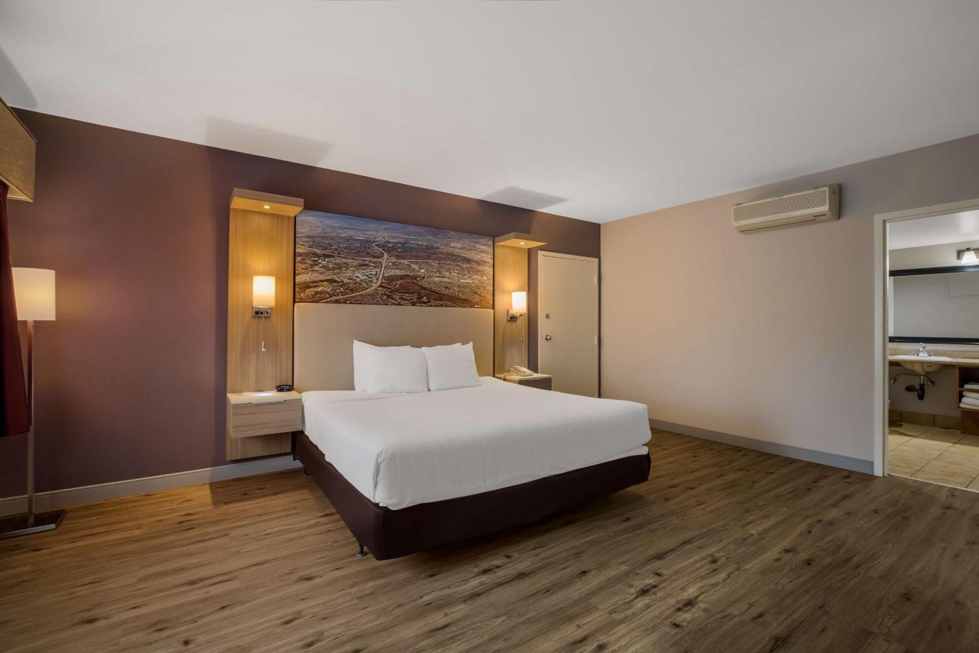 Best Western Diamond Bar Hotel & Suites Extérieur photo